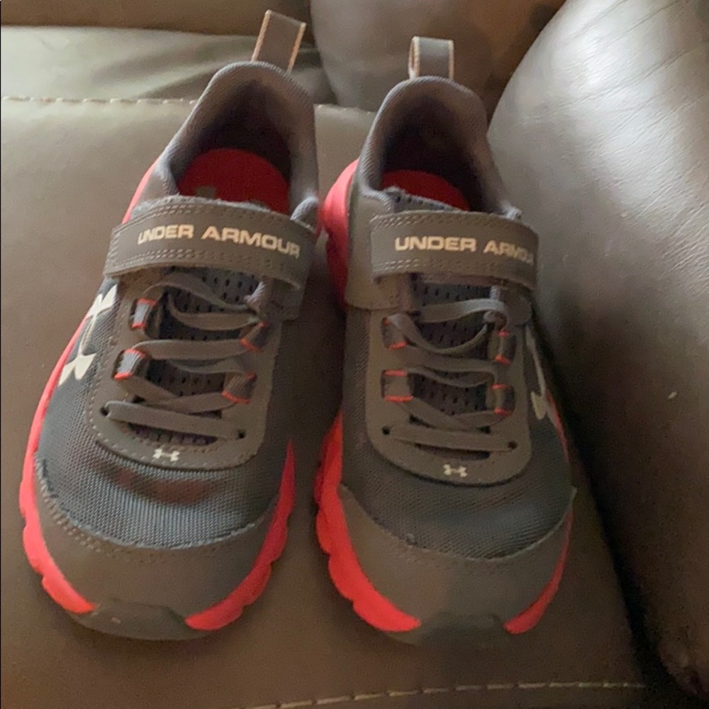 Boy shoes